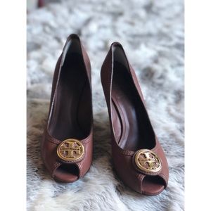 Tory Burch peep toe.